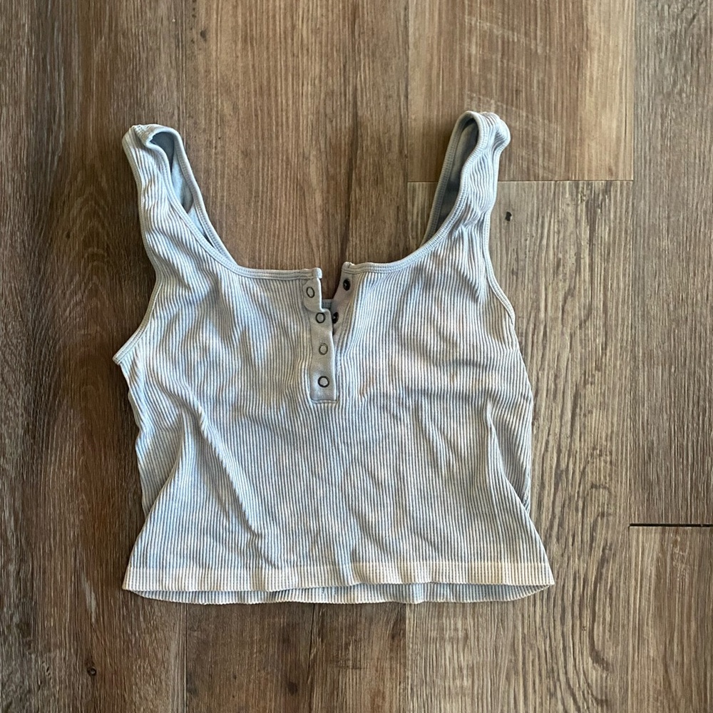 Seamless ribbed aero tank